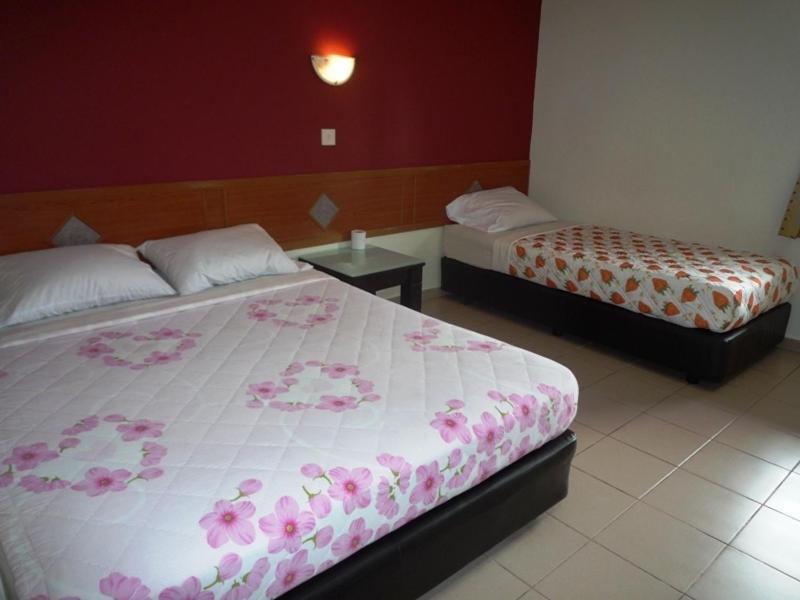 Lotus Hotel Johor Bahru Bagian luar foto