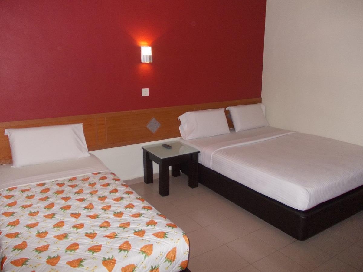 Lotus Hotel Johor Bahru Bagian luar foto