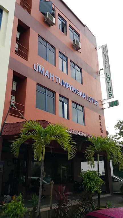 Lotus Hotel Johor Bahru Bagian luar foto
